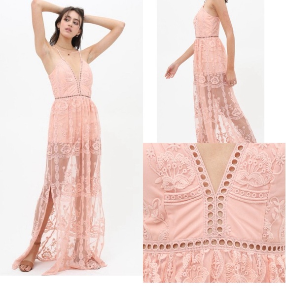 NWOT LACED CROCHET DRESS SIZE M - Picture 3 of 16